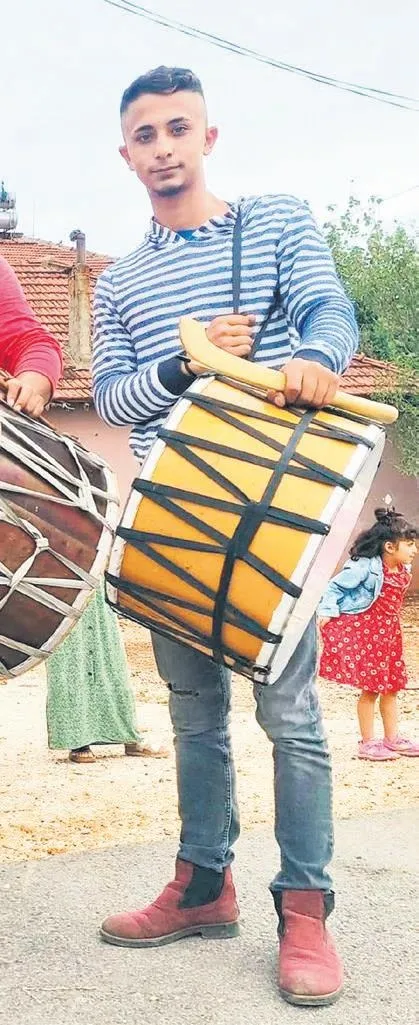 abd-kara-teslim-oldu-hayatini-kaybedenlerin-sayisi-57yi-asarken-deniz-bile-buz-tuttu-1672185304922.jpeg ABD, kara teslim oldu! Hayatını kaybedenlerin sayısı 57’yı aşarken deniz bile buz tuttu!-8