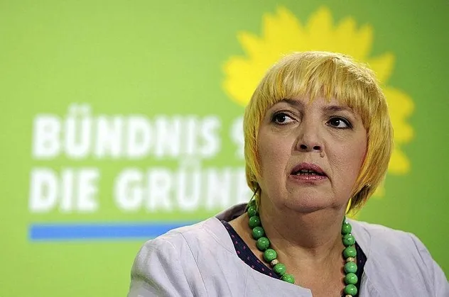 Terör destekçişi Claudia Roth'tan YSK'nın İstanbul kararına ilişkin skandal sözler