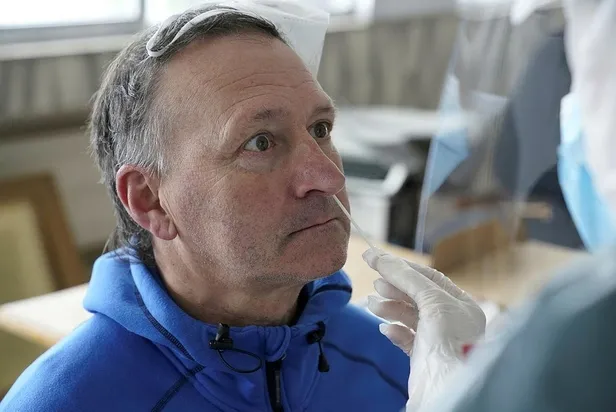 Son dakika: İspanya'da Sağlık Bakanlığı, 16 Mayıs Kovid-19 salgınıyla ilgili ölü ve vaka sayılarını açıkladı-1