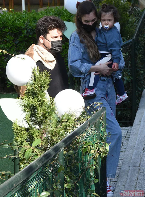 Eser Yenenler’in eşi Berfu Yenenler'den 'üçüncü çocuk' açıklaması! Çiçeği bununda anne, oğlu Mete’den sonra… - 3