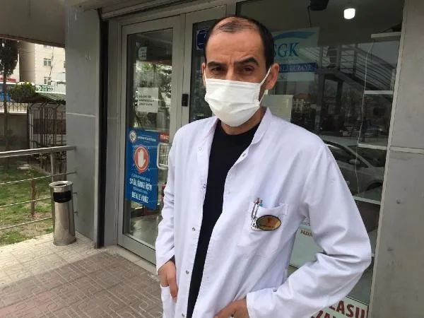 Bebek arabasının kaldırımdan araç trafiğinin olduğu yola düşmesini son anda engelledi-5