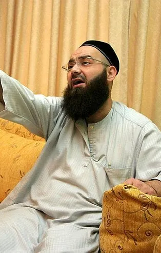 "Cübbeli Ahmet Hoca" İslam düşmanı fitnecilerin ekmeğine yağ sürüyor! İmam Hatiplerden sonra şimdi de Diyanet'i hedef aldı