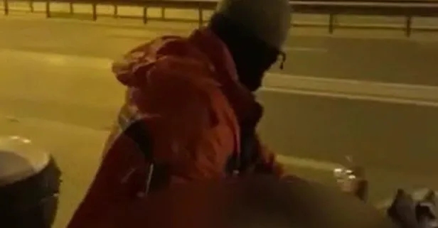 İstanbul’un orta yerinde mide bulandıran görüntü! Laf attığı kadınlara bakarak mastürbasyon yapan sapık kameraya yakalandı