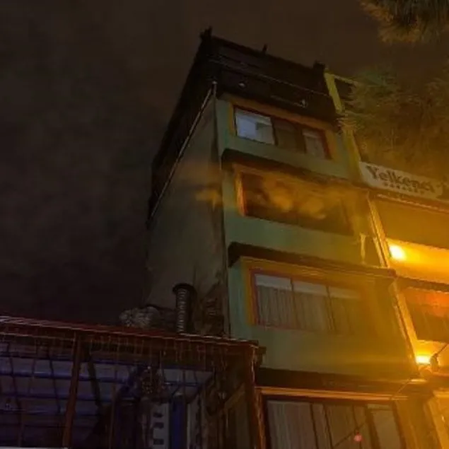 Beyoğlu’nda korkutan yangın!