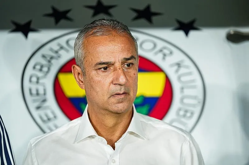 fenerbahcede-ismail-kartal-icin-derbi-sonrasi-kritik-surec-1788769941324.jpeg Fenerbahçe'de İsmail Kartal'ın Talisca sözleri tartışma yarattı!-3
