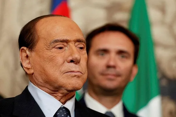 son-dakika-eski-italya-basbakani-silvio-berlusconi-hayatini-kaybetti-1686560716681.jpeg Son dakika: Eski İtalya Başbakanı Silvio Berlusconi hayatını kaybetti-2