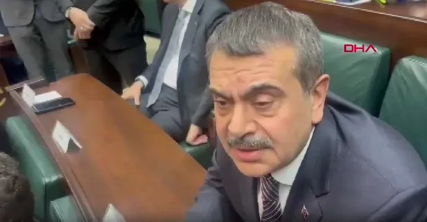 Bakan Tekin TBMM'de açıkladı: "Laiklik bildirisi yayınlayan 168 isme dava açtık"