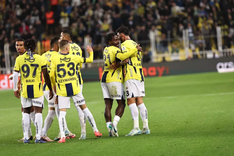 Spor yazarları Fenerbahçe - Sivasspor maçını değerlendirdi! "Sen insan mısın?" - 8