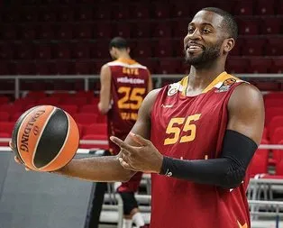 G.Saray yıldız oyuncuyla yollarını ayırdı