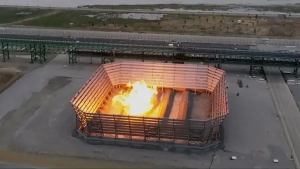 lafa-degil-icraata-tam-destek-21-yildir-her-sozunu-tutan-baskan-recep-tayyip-erdogan-ezdi-gecti-1684210495053.jpg Lafa değil icraata tam destek: 21 yıldır her sözünü tutan Başkan Recep Tayyip Erdoğan ezdi geçti-4