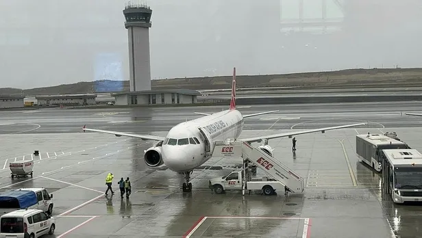 Hava ulaşımına fırtına engeli! THY'nin 6 uçağı lodos nedeniyle İstanbul'dan başka havalimanlarına yönlendirildi-4