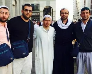 Fenerbahçeli Emre Umre’de!