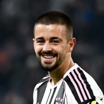 Rashica’nın yerine Zhegrova