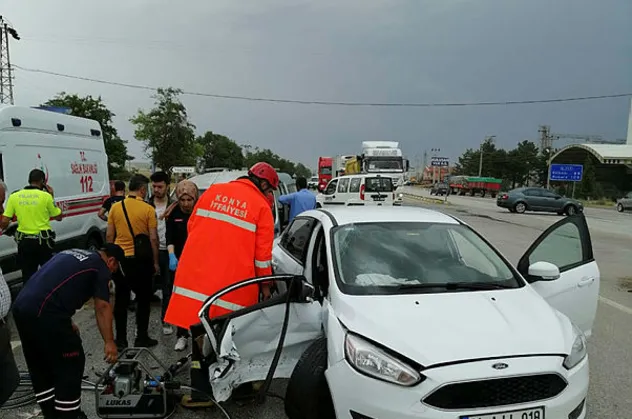 Konya'da feci kaza! Çok sayıda yaralı var
