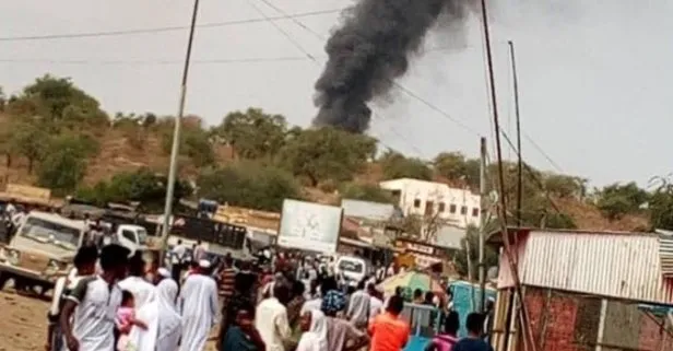 Son dakika: Sudan’da uçak düştü
