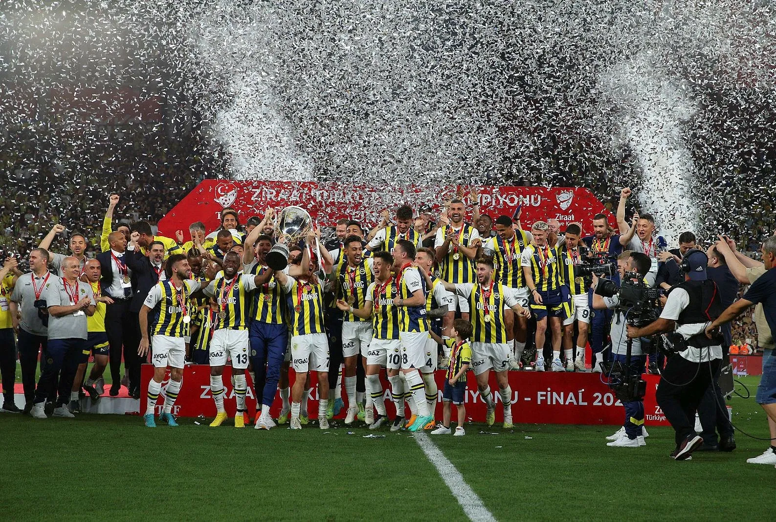 Fenerbahçe’de ayrılık! Ülkesine geri dönüyor