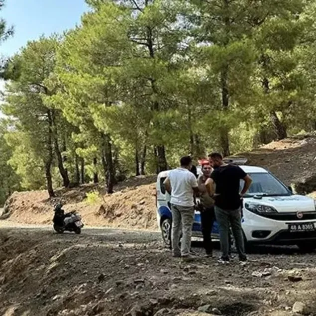Ormanlık alanda terk edilmiş bebek