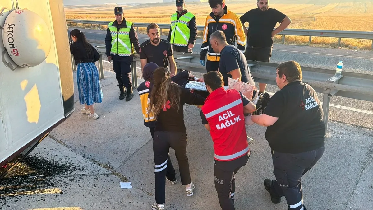 Kütahya'da yolcu otobüsü devrildi: Kazada 31 kişi yaralandı Afyonkarahisar istikameti ulaşıma açıldı-2