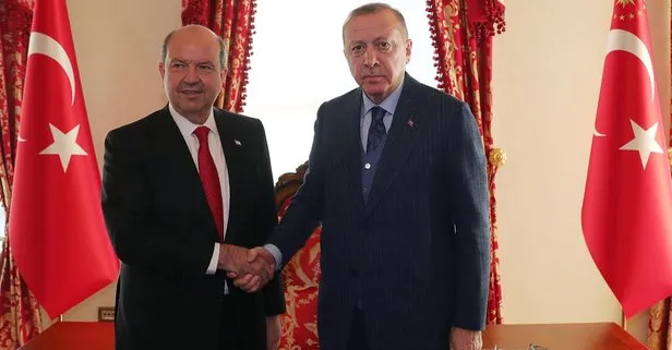 Son dakika: Başkan Erdoğan, KKTC Başbakanı Ersin Tatar’ı Dolmabahçe Çalışma Ofisi’nde kabul etti