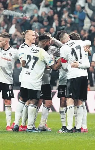 Beşiktaş evinde Konya önünde