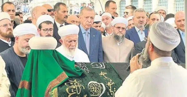 İsmailağa Cemaati lideri Mahmut Ustaosmanoğlu’nun cenazesine yüzbinler akın etti! Başkan Erdoğan’dan duygulandıran sözler