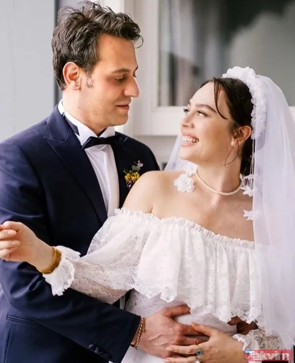 Demet Evgar anne oldu! Demet Evgar ve eşi Levent Babadağ ilk bebekleri Mavi'yi kucaklarına aldı işte sağlık durumları - 5