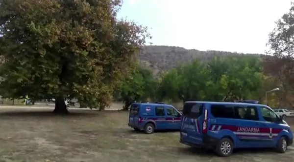 kirsehirde-7-yil-once-islenen-cinayet-gozluk-ve-ic-camasiri-detayindan-aydinlatildi-1607951216884.jpg Kırşehir'de 7 yıl önce işlenen cinayet gözlük ve iç çamaşırı detayından aydınlatıldı-2