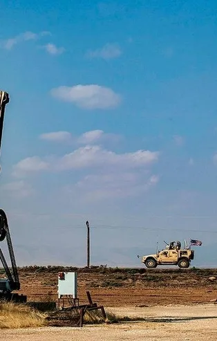 ABD, Suriye’de petrol sahalarına takviye güç olarak en az 30 tırdan oluşan askeri konvoy gönderdi