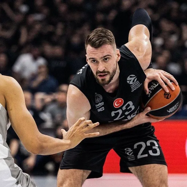 Fenerbahçe’den 3 yıllık imza!