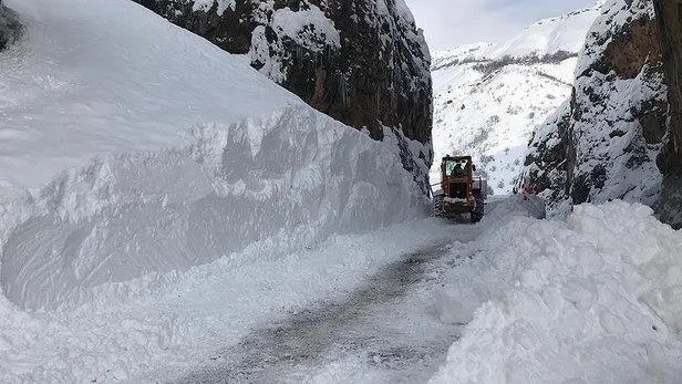 HAVA DURUMU | Meteorolojiden kuvvetli rüzgar ve çığ uyarısı! 6 Nisan İstanbul'da hava nasıl olacak?-5
