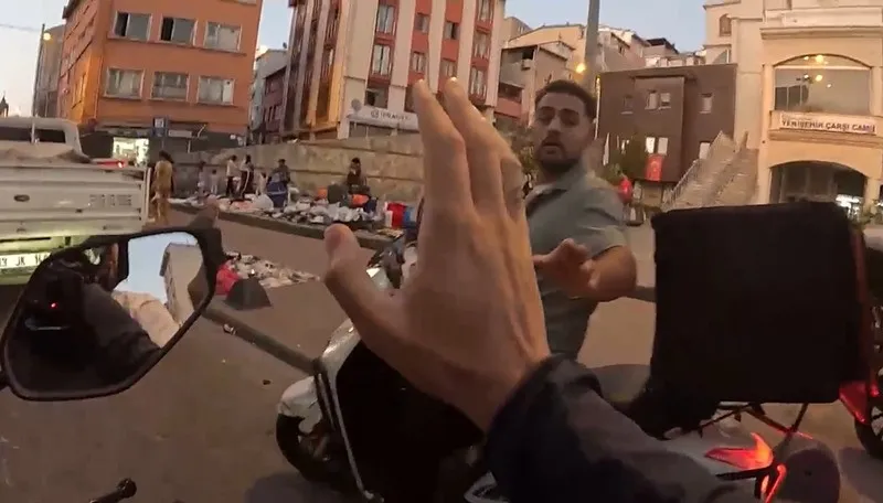 İspanyol YouTuber Tarlabaşı'nda kabusu yaşadı! 'Niye çekiyorsun' diyerek darp ettiler (DHA)