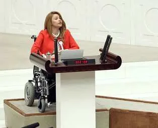 Besmele meclis tutanaklarına geçmedi