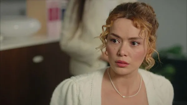bir-kucuk-gun-isigi-9-bolum-fragmani-yayinlandi-annem-mustakbel-gelinim-elif-demek-istedi-1666728864454.jpg Bir Küçük Gün Işığı 9. bölüm fragmanı yayınlandı: "Annem, ‘müstakbel gelinim Elif’ demek istedi"-6