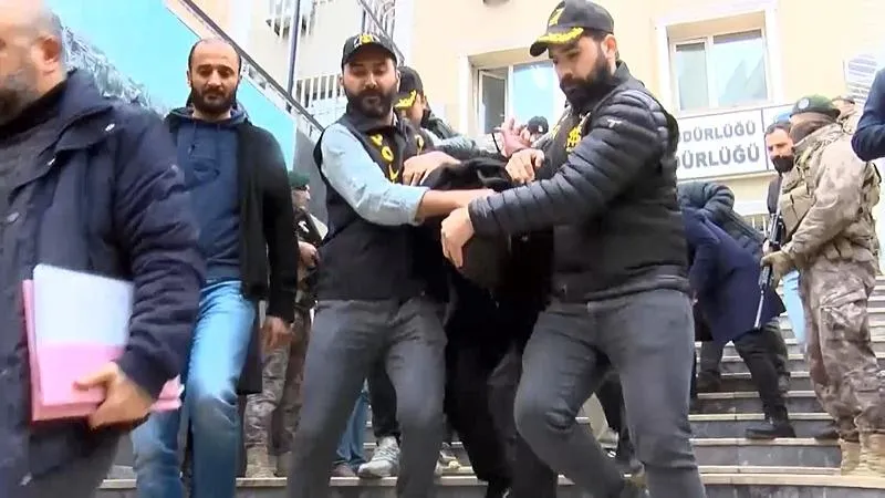 Aziz Yeniay'a silahlı saldırı davasında ilk duruşma (DHA)