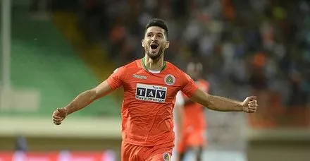 Son dakika: Emre Akbaba Galatasaray'da