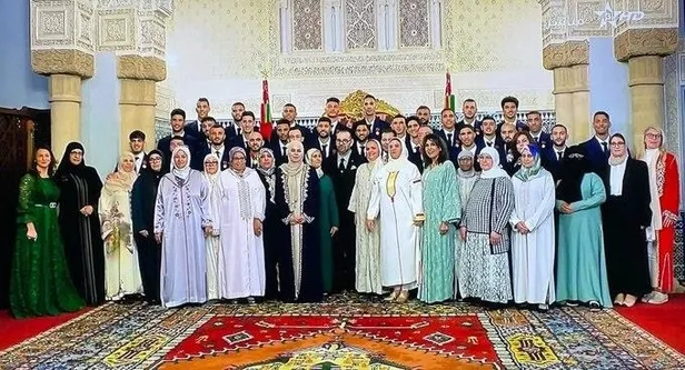 Fas’ın onur gününde duygusal anlar: Bir tek onun annesi yoktu! Selim Amallah madalyasını gözyaşları içinde aldı!-4