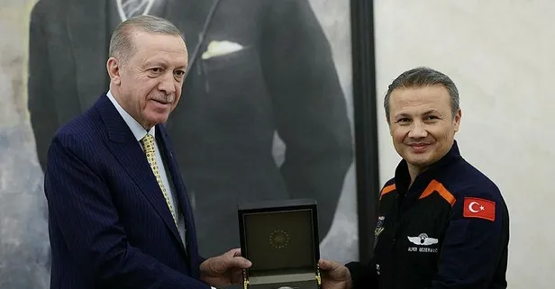 Başkan Erdoğan, Türkiye'nin ilk astronotu Gezeravcı'yı kabul etti