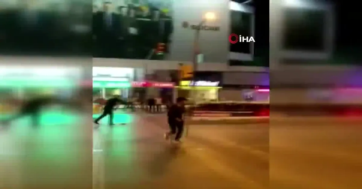 Bağdat Caddesi’nde Galatasaray taraftarına şişeli, kemerli saldırı