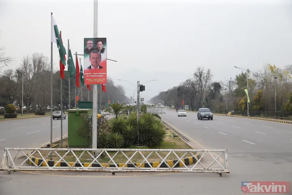 Pakistan'da dikkat çeken afiş! Sokaklar Başkan Erdoğan'ın fotoğraflarıyla süslendi - 1