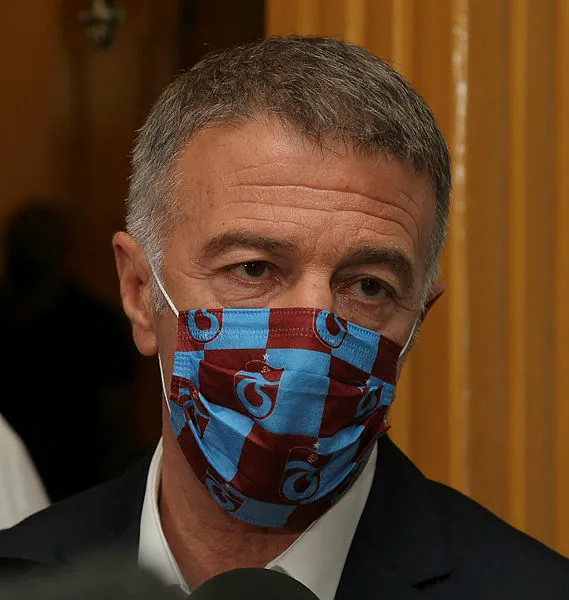 trabzonspor-baskani-ahmet-agaoglundan-fifa-aciklamasi-her-takimin-her-hocanin-ciddi-sekilde-serzenisi-var-1615736782818.jpg Trabzonspor Başkanı Ahmet Ağaoğlu'ndan FIFA açıklaması: "Her takımın her hocanın ciddi şekilde serzenişi var"-4