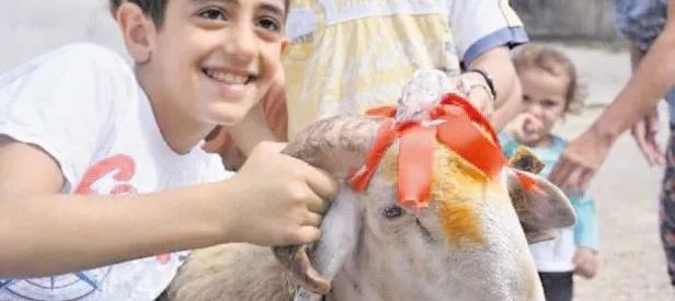 Yüzünüz hep böyle gülsün!