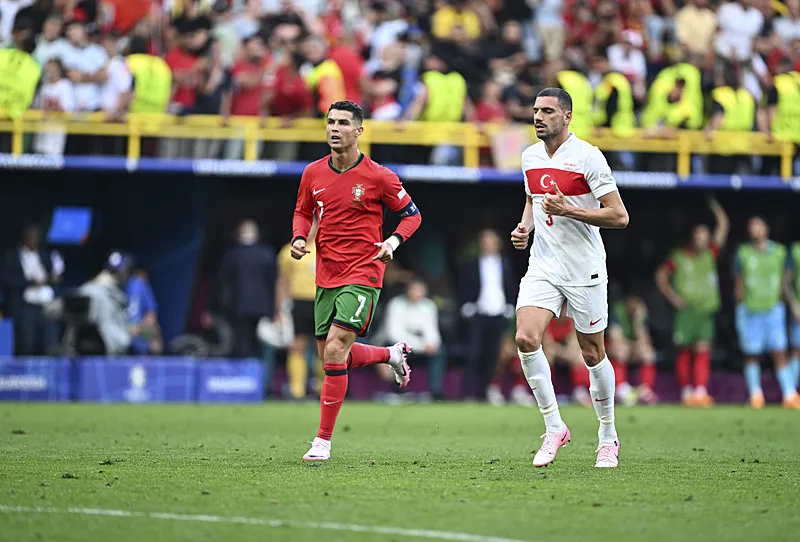 Montella'dan flaş kararlar: Arda Güler yedek! İşte Türkiye'nin Çekya maçı 11'i - 6