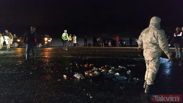 Van'da feci kaza! İşçi minibüsü ile otomobil çarpıştı: Çok sayıda yaralı... - 11