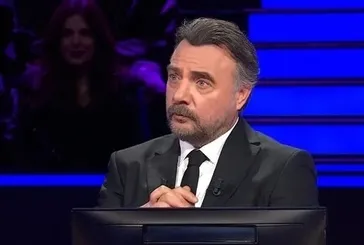 En çok doğal uydusu olan hangi gezegendir?