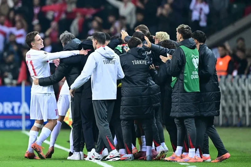 Bizim Çocuklar play-off bileti peşinde! Millilerin Bulgaristan maçı 11'i netleşti - 3