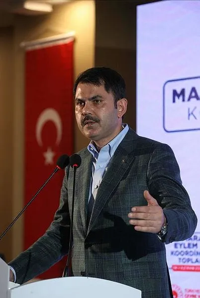 marmarada-musilaj-seferberligi-cevre-ve-sehircilik-bakani-murat-kurum-tarih-verdi-deniz-5-yil-icinde-eski-haline-donecek-1623183260683.jpeg
