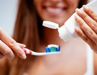 Diş fırçalamak orucu bozar mı? Diyanet’e göre diş macunu ile diş fırçalama orucu bozar mı? Orucu bozan durumlar neler?
