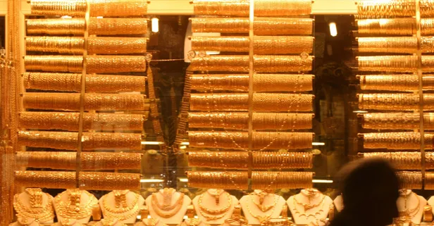 Çeyrek ve gram altın fiyatları ne kadar oldu? Koronavirüse karşı geliştirilen aşı müjdesi sonrası...