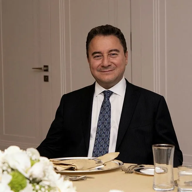 DEVA Partisi Genel Başkanı Ali Babacandan CHPlileri çileden çıkaracak talep: 5 vekil daha verin grup kuralım