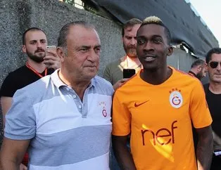 Acil diyip çağırdıkları Onyekuru tatilde! Meğer Falcao’nun...